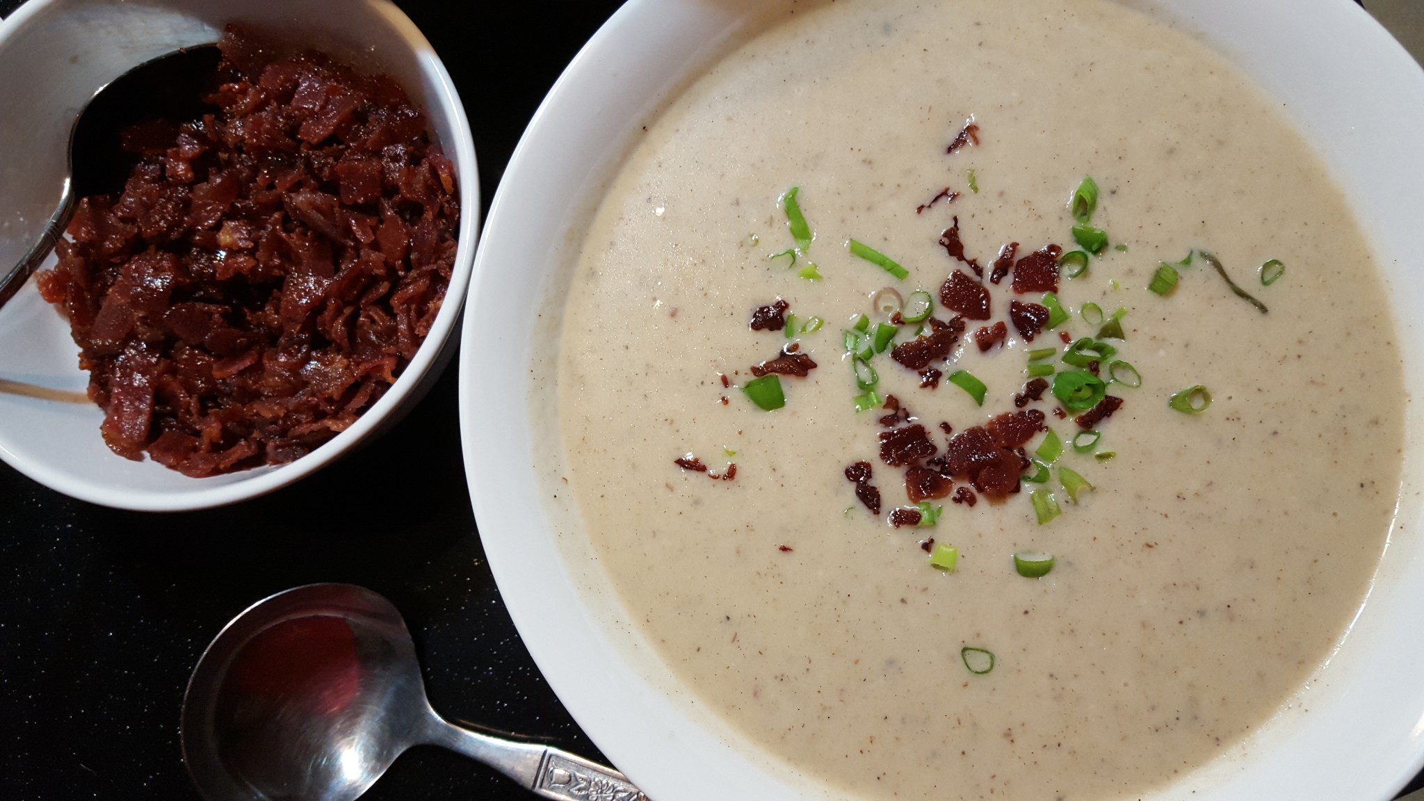 GobbleFest 2015: Creamy Cauliflower and Bacon Soup