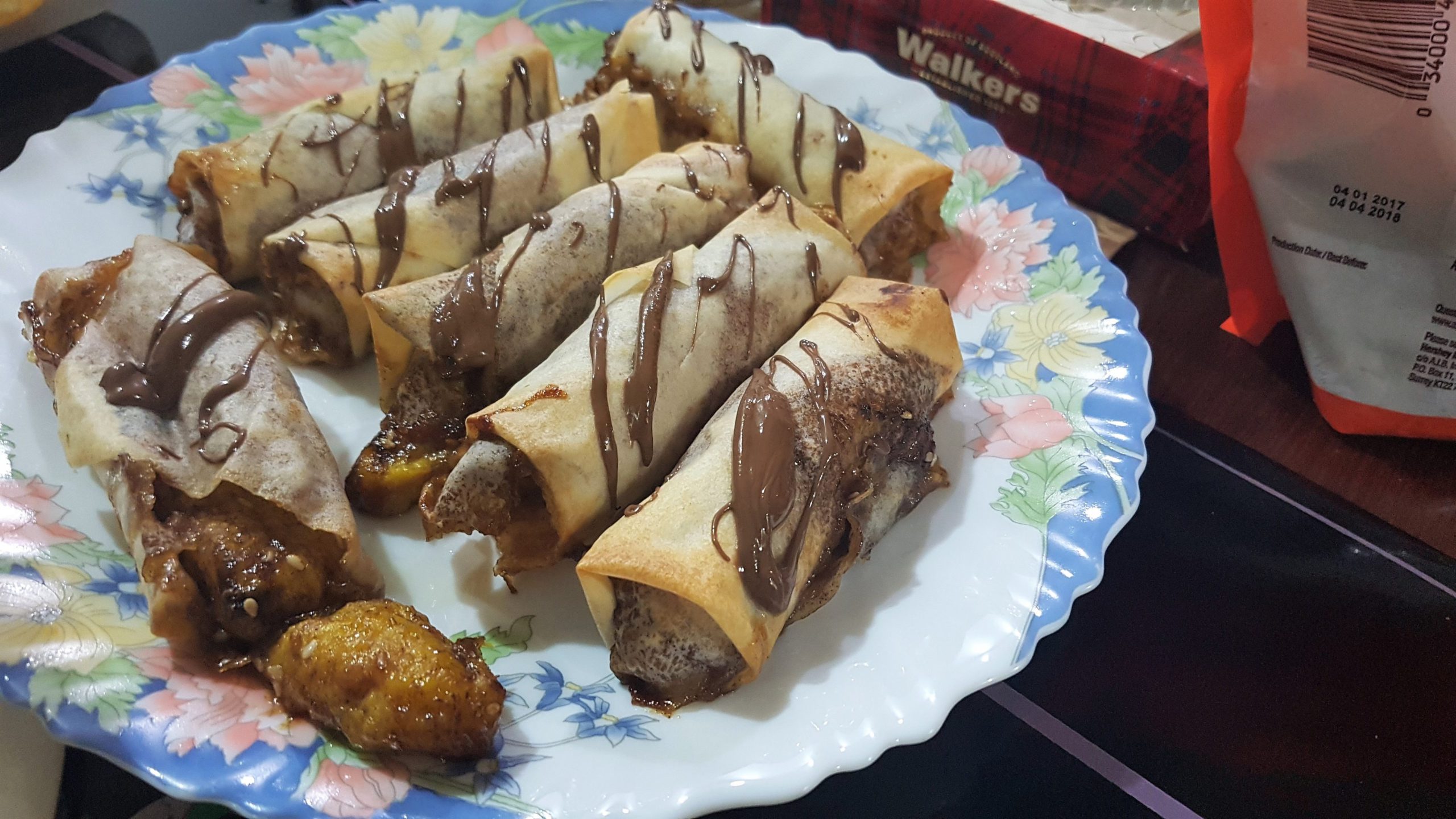 Ramadan Cooking: Air-Fried Banana Spring Rolls With Nutella Drizzle