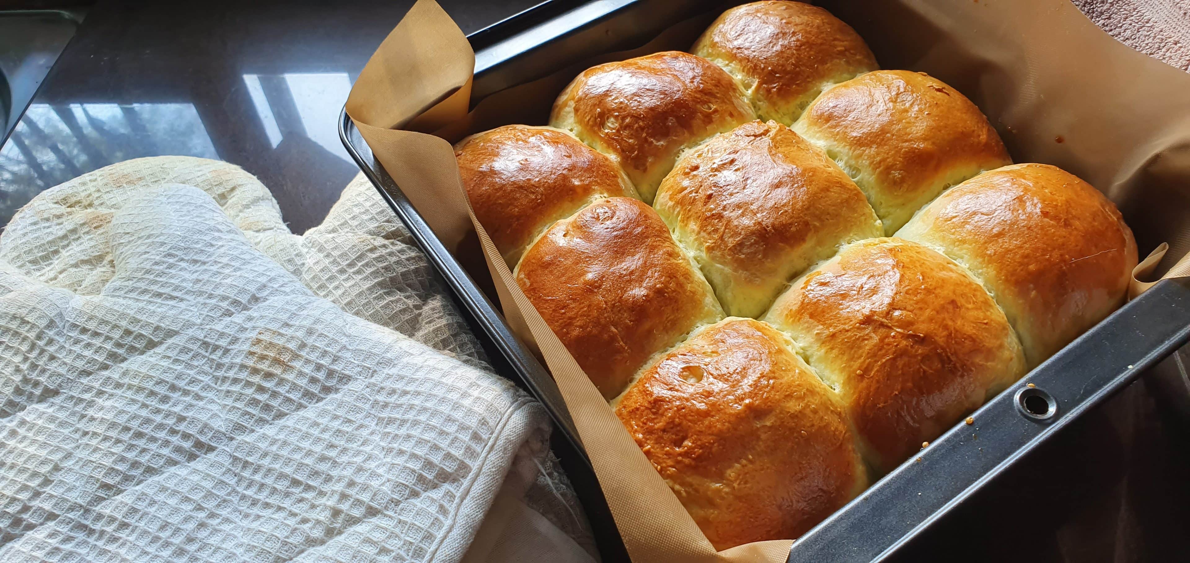 Pandan Coconut Bread