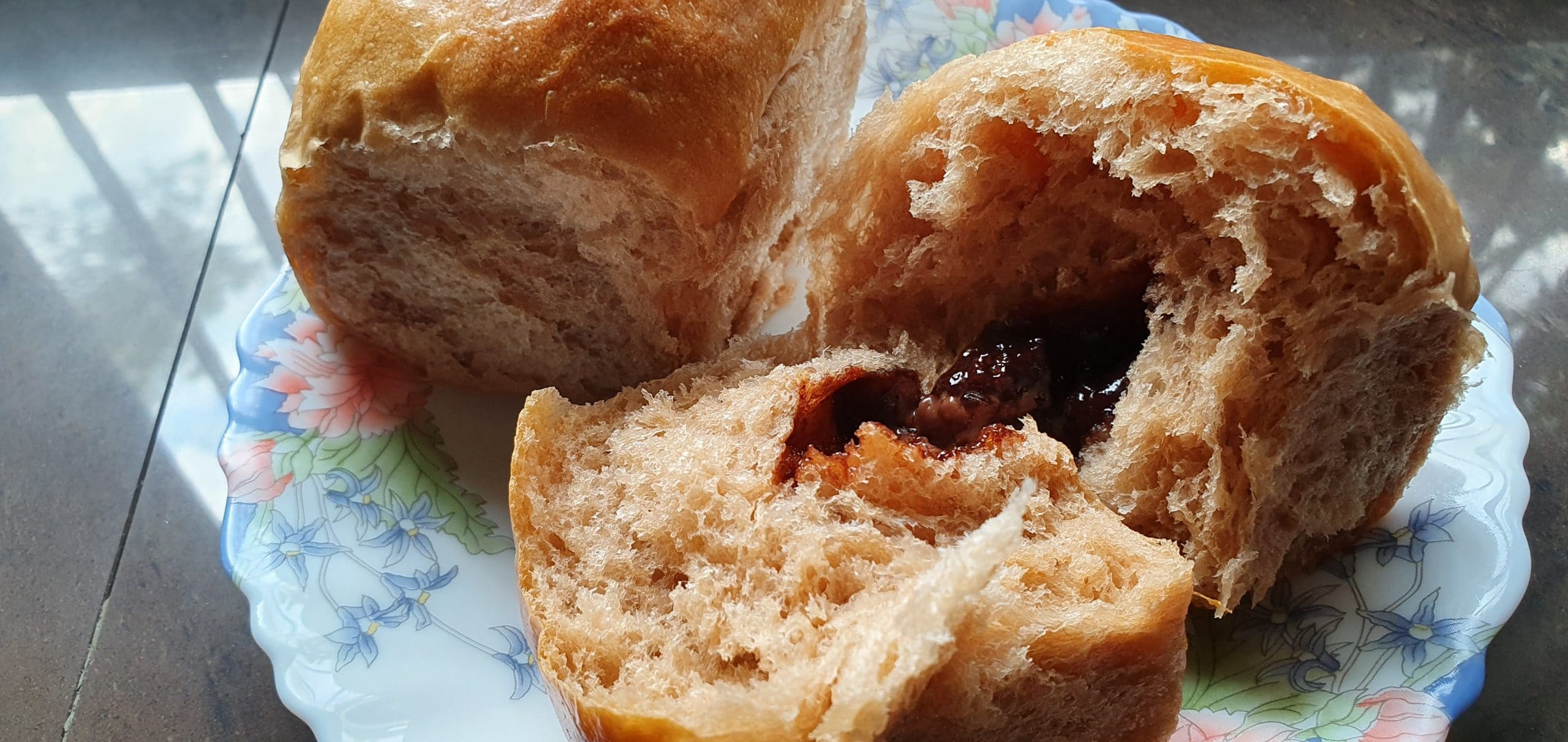 Breadmaker Milo Buns