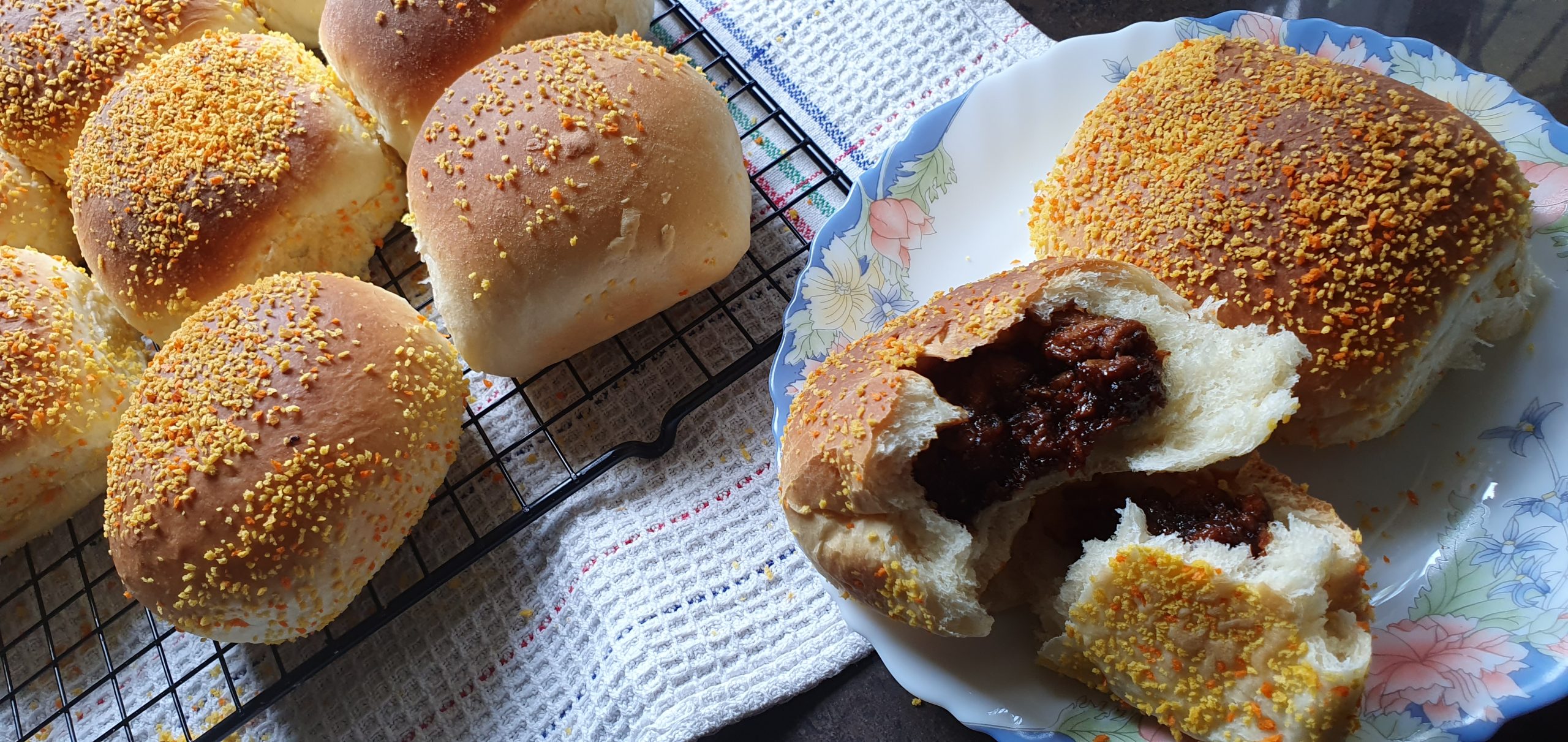 Chicken Asado Pandesal