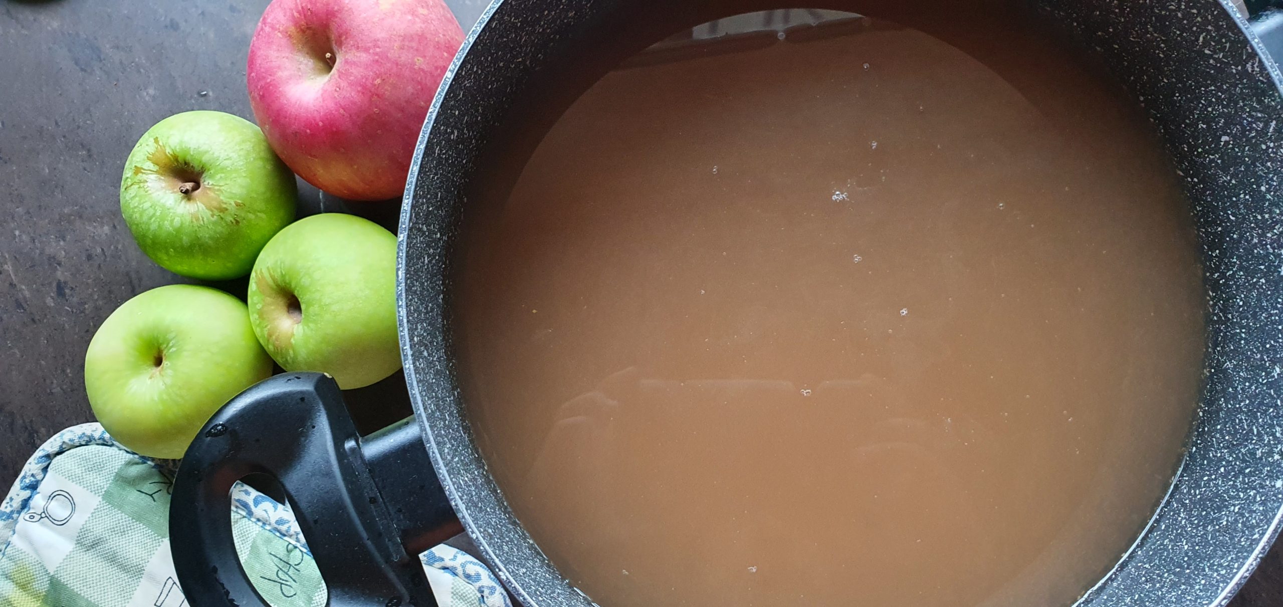 Pressure Cooker Apple Cider