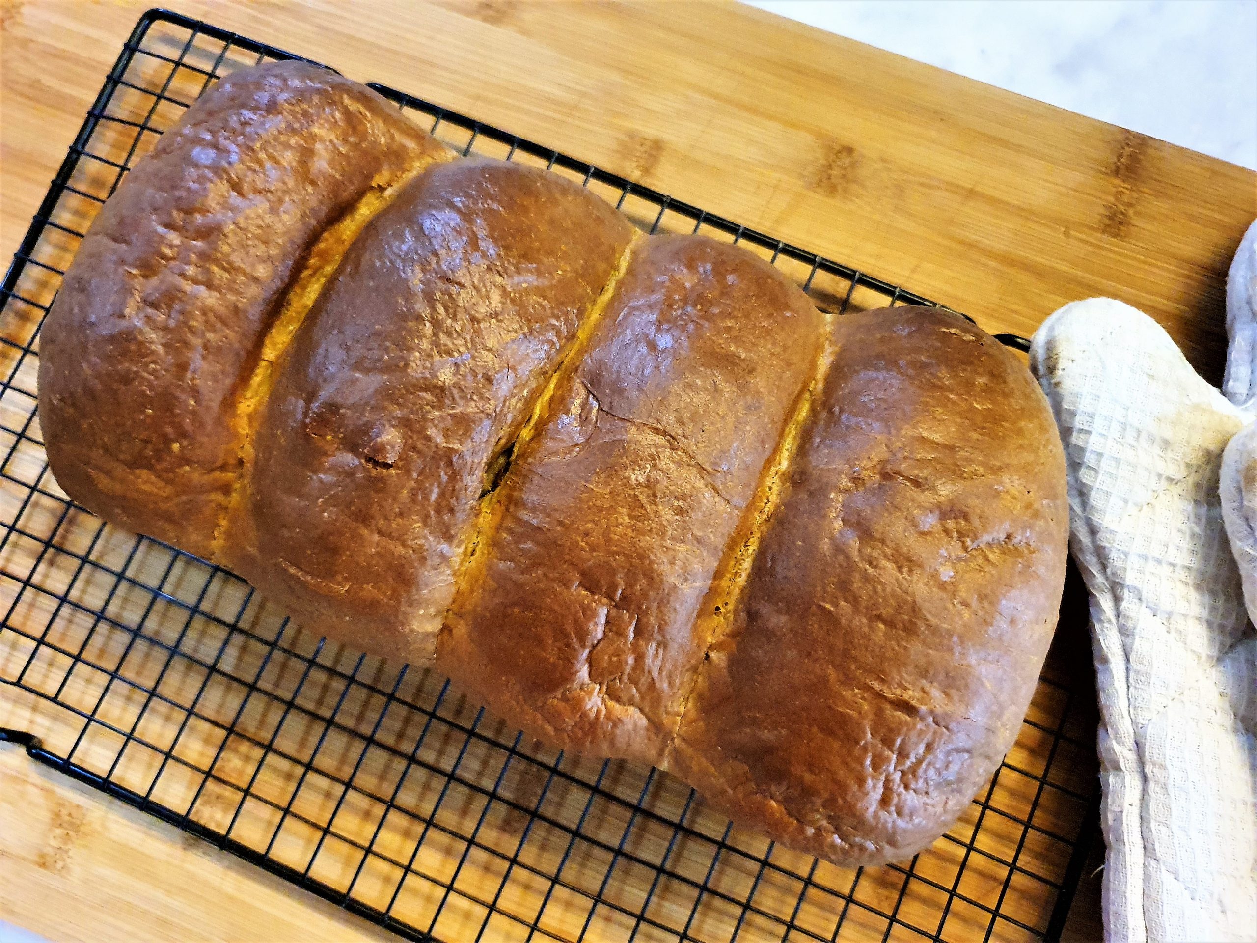 Japanese-style Pandan Coconut Milk Bread